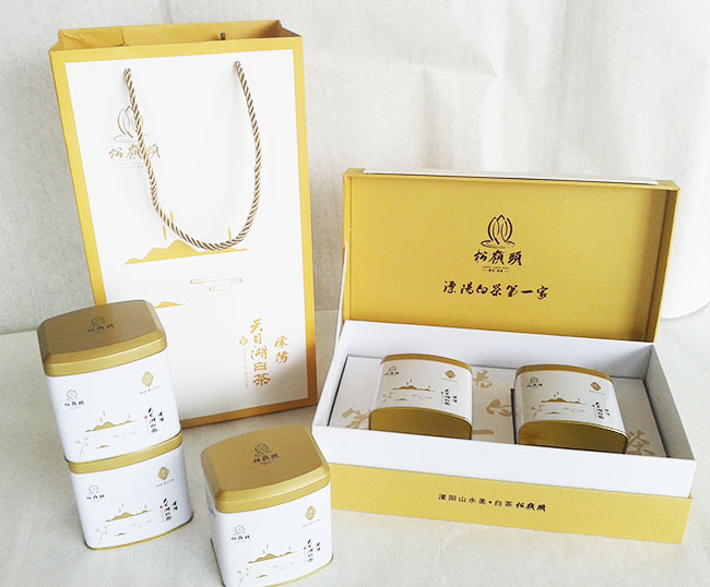 溧陽(yáng)白茶宣布開采 天目湖白茶拍出來(lái)18.8萬(wàn)